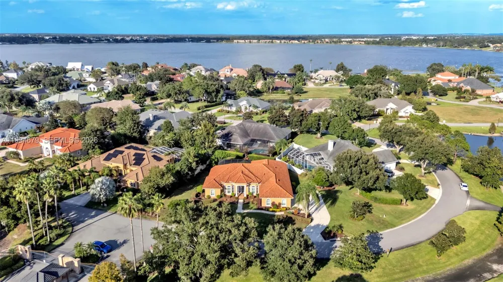 237 Mclean Point Winter Haven, FL 33884