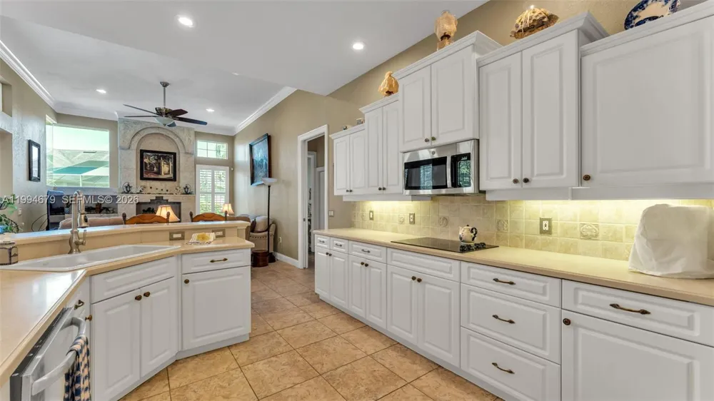237 Mclean Point Winter Haven, FL 33884