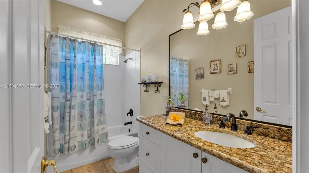 237 Mclean Point Winter Haven, FL 33884