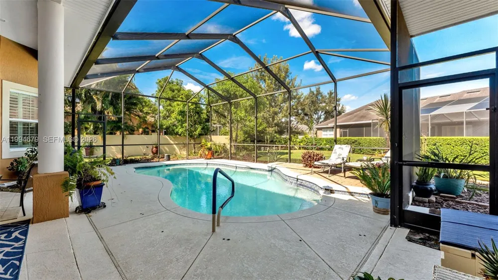 237 Mclean Point Winter Haven, FL 33884
