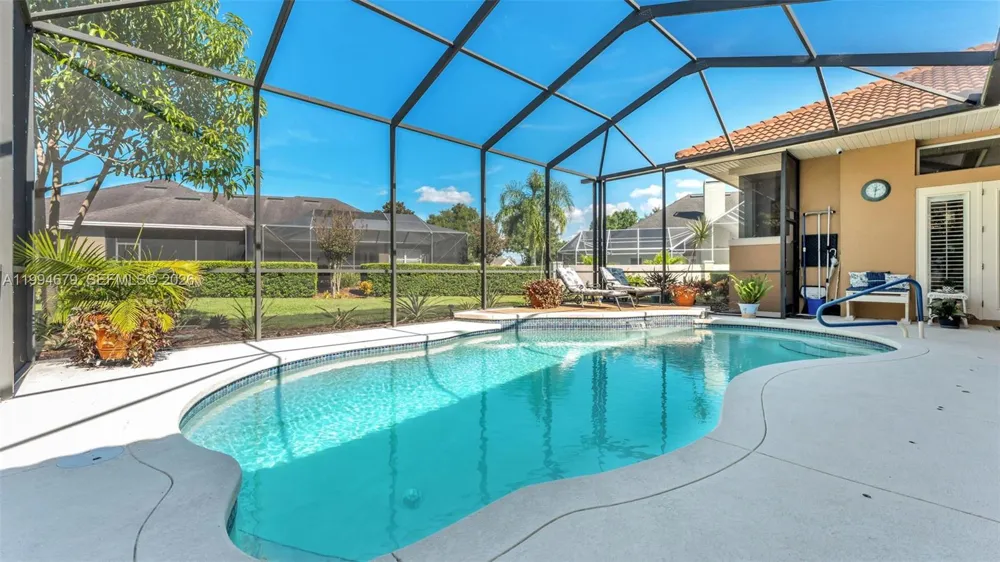 237 Mclean Point Winter Haven, FL 33884