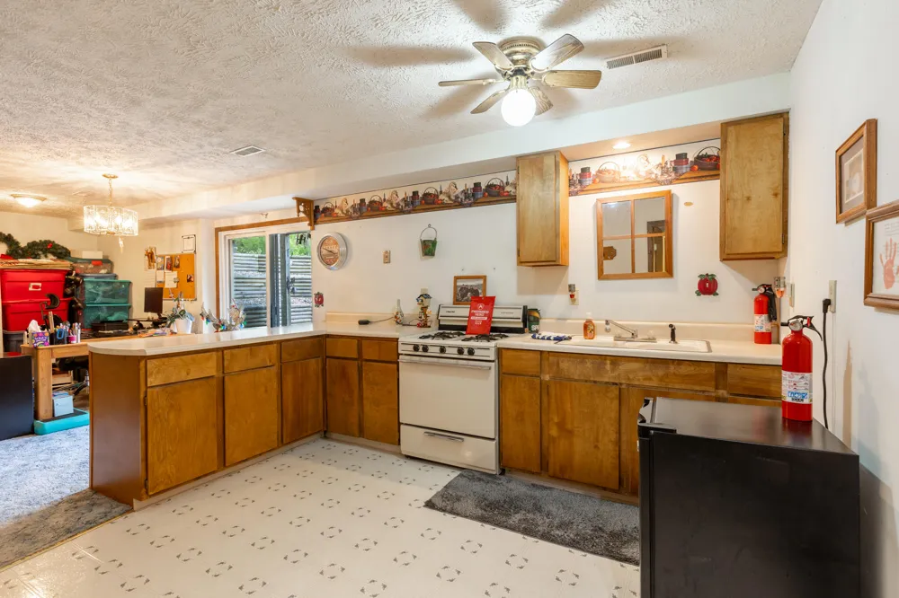 26641 60th Avenue Mattawan, MI 49071