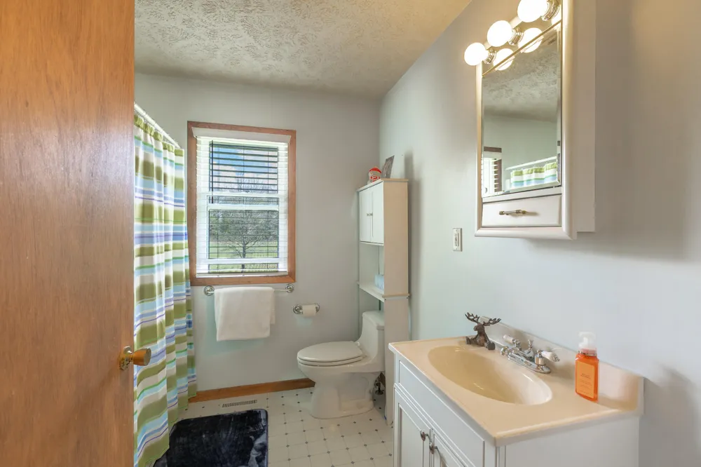 26641 60th Avenue Mattawan, MI 49071