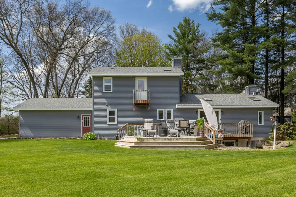 26641 60th Avenue Mattawan, MI 49071