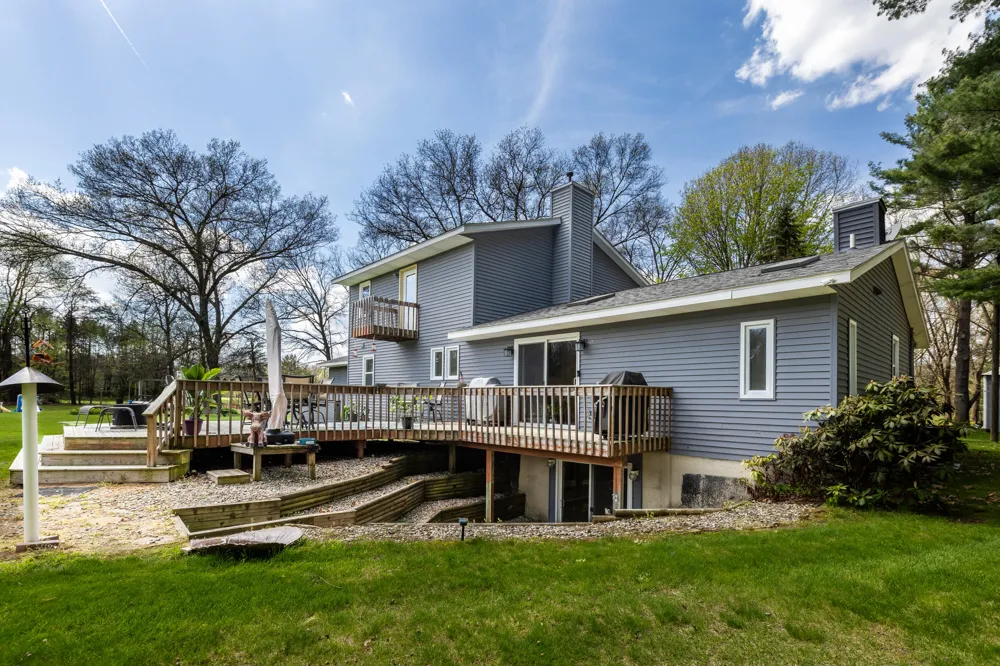 26641 60th Avenue Mattawan, MI 49071