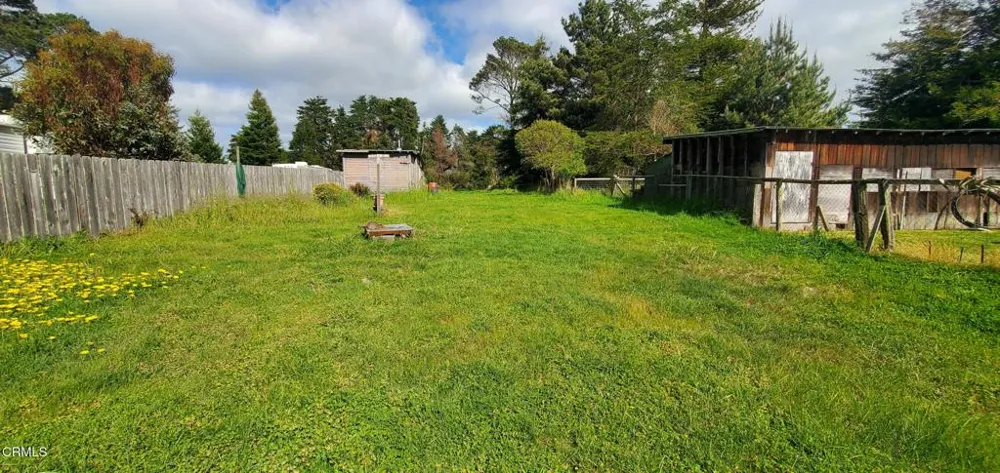 19121 Olsen Lane Fort Bragg, CA 95437