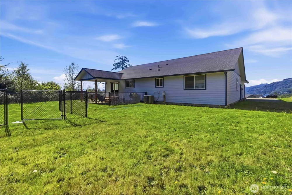 58 Alger Creek Heights Road Cathlamet, WA 98612