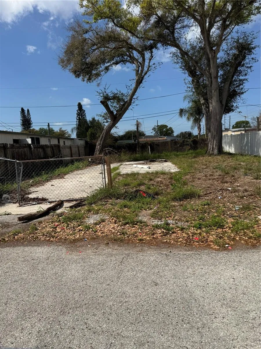 1939 RALLY LANE Holiday, FL 34690