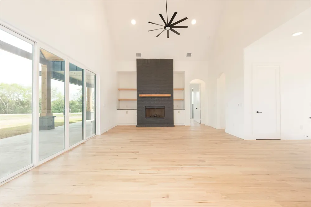 4863 County Road 1098 Celeste, TX 75423