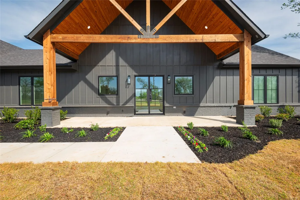 4863 County Road 1098 Celeste, TX 75423