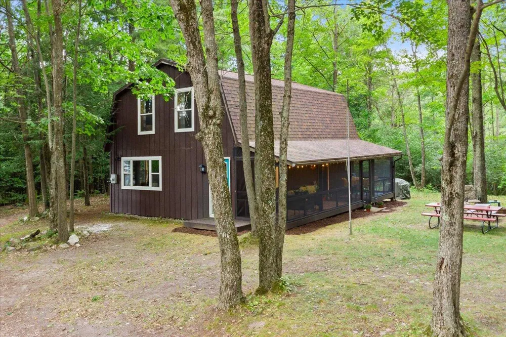 20308 Lakeview Drive Burdell Township, MI 49688