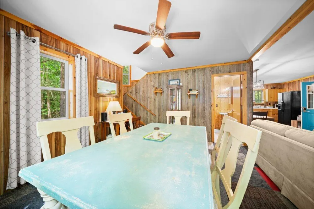 20308 Lakeview Drive Burdell Township, MI 49688