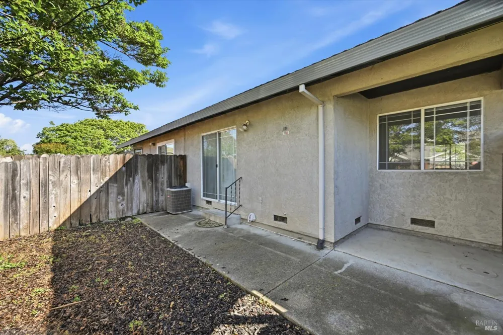 786 William Court Napa, CA 94558