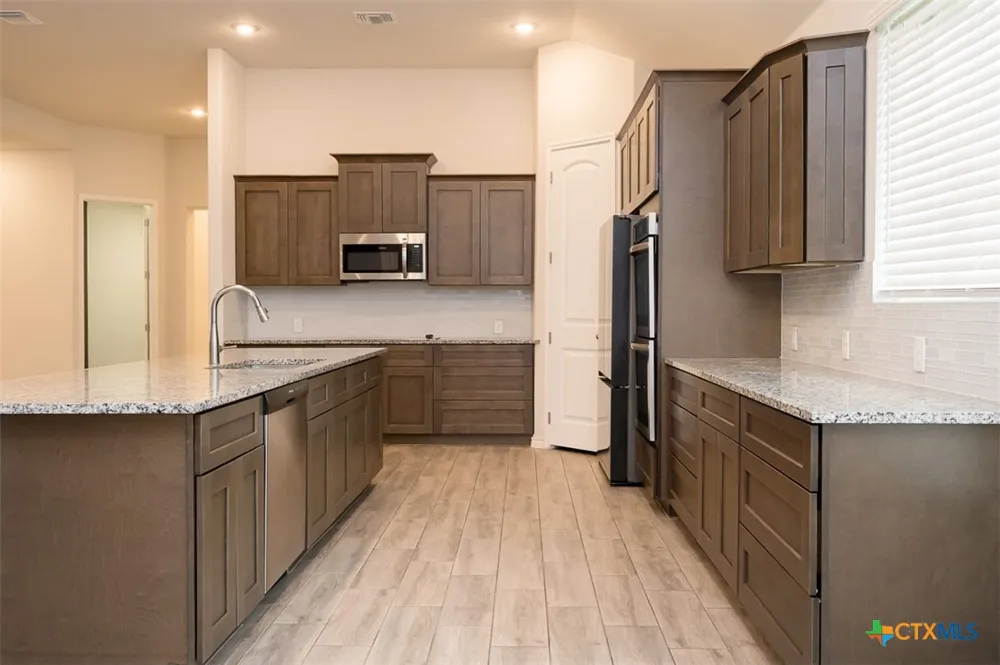 8409 Ridge Crest Drive Killeen, TX 76542