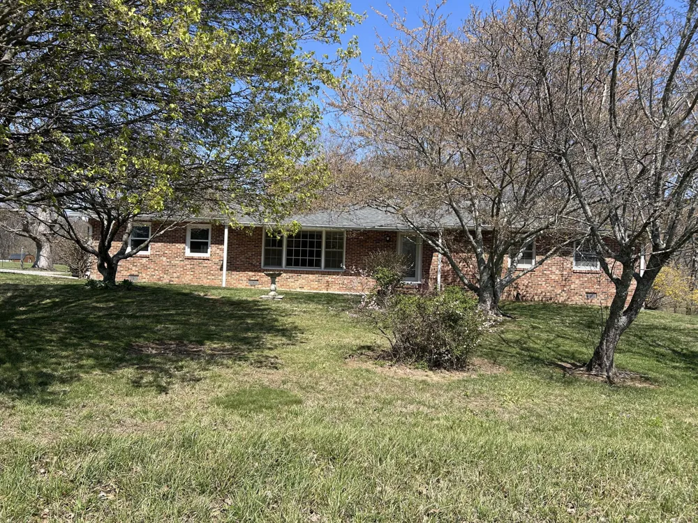 515 Brayton Road Graysville, TN 37338