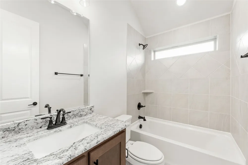 2309 Legacy Oaks Lane Bedford, TX 76021