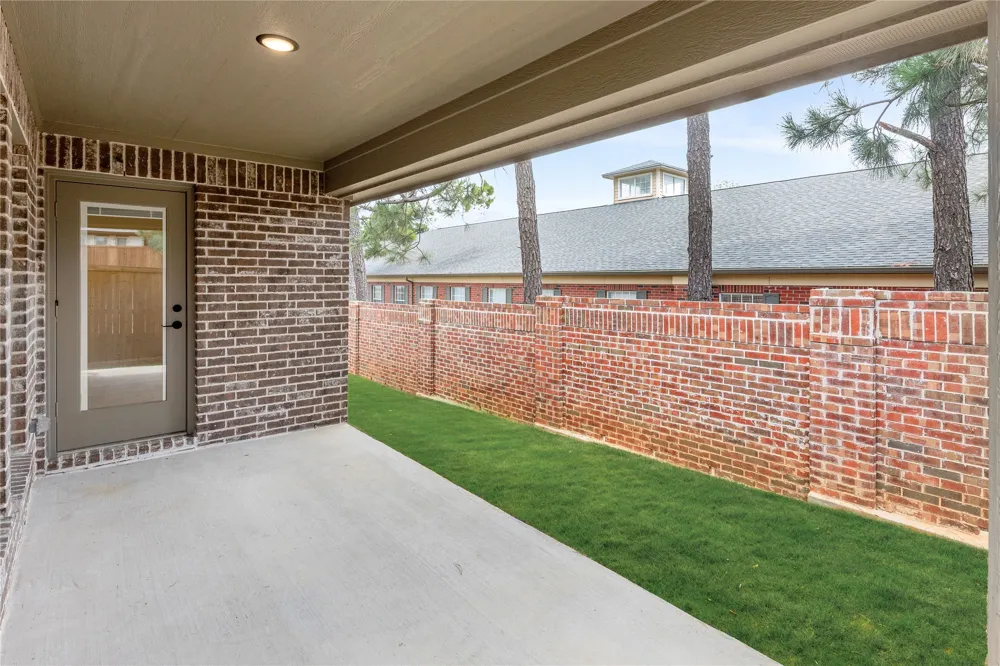 2309 Legacy Oaks Lane Bedford, TX 76021