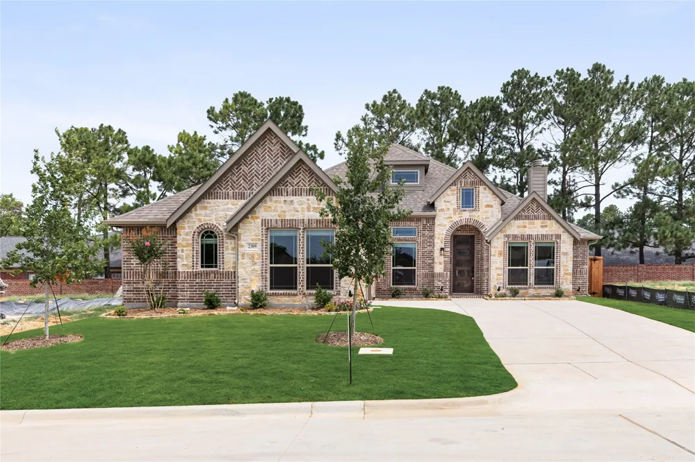 2309 Legacy Oaks Lane Bedford, TX 76021