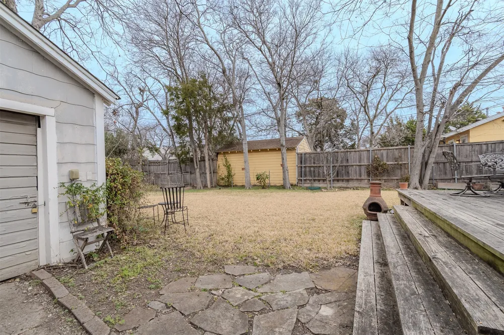8927 Diceman Drive Dallas, TX 75218