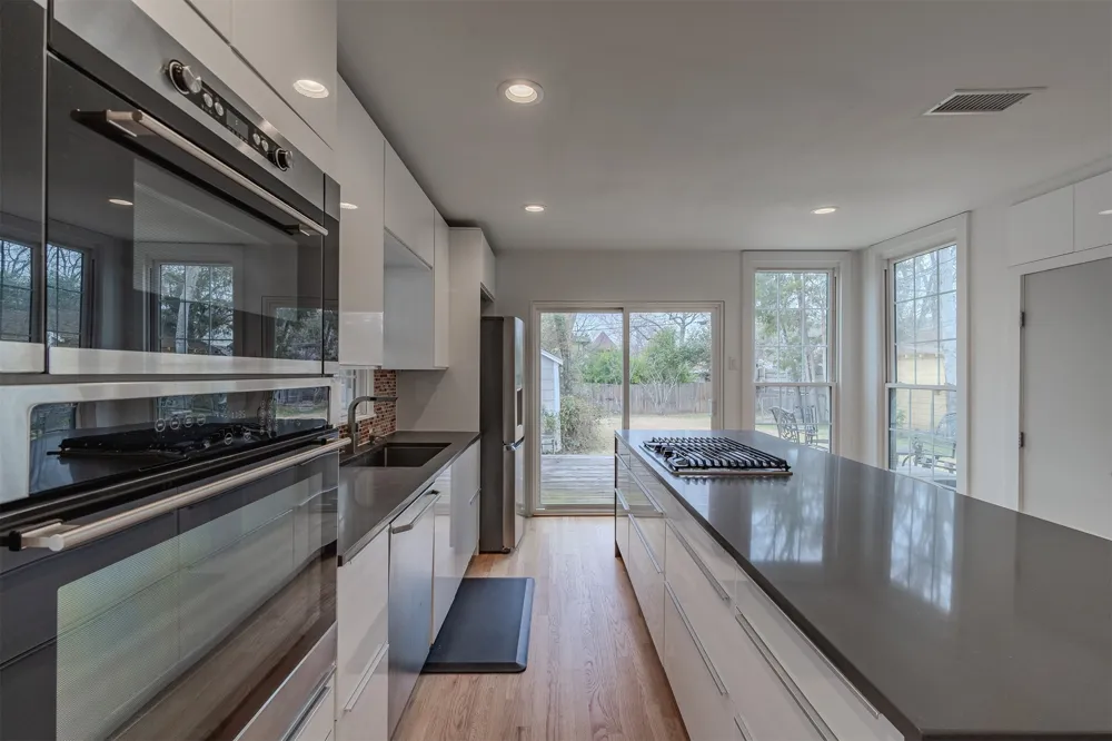 8927 Diceman Drive Dallas, TX 75218