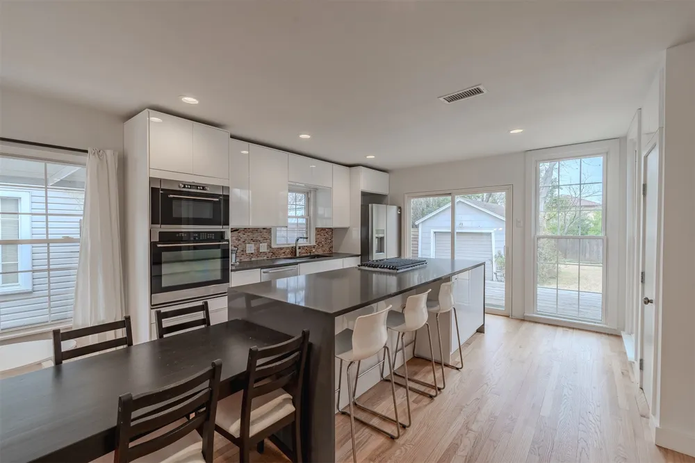 8927 Diceman Drive Dallas, TX 75218