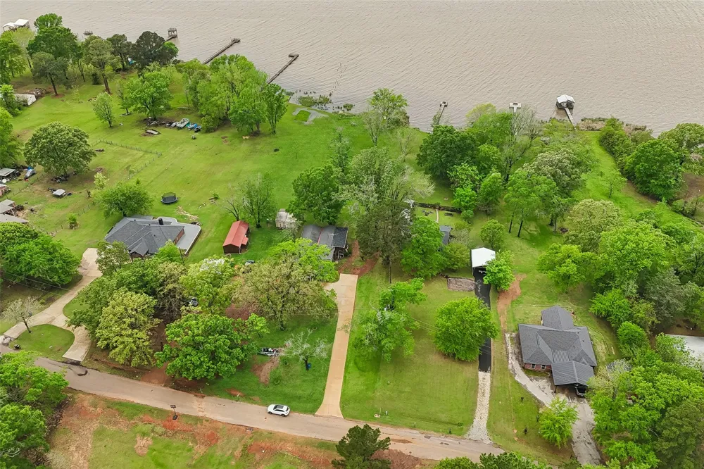16340 County Road 4256 S Henderson, TX 75654