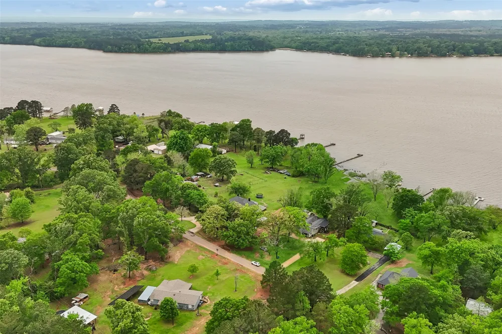 16340 County Road 4256 S Henderson, TX 75654