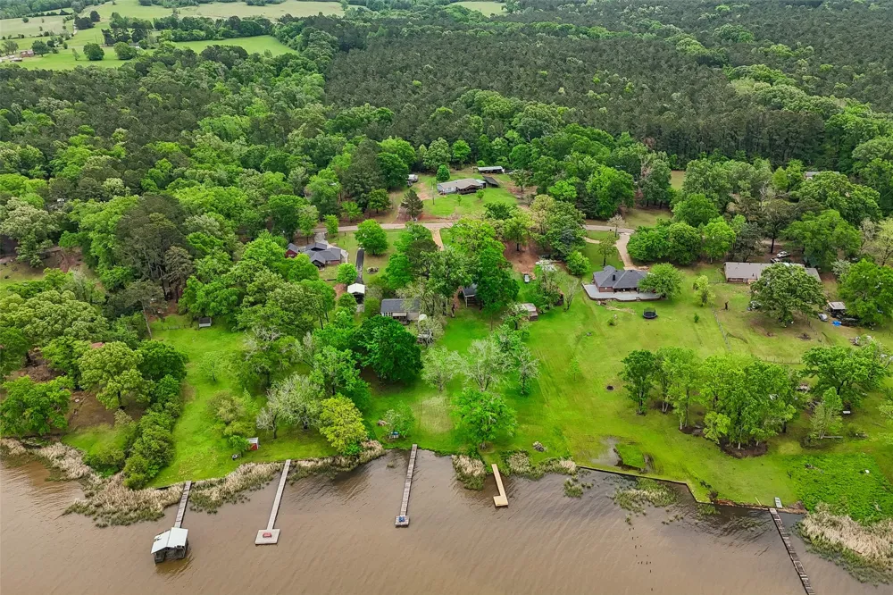 16340 County Road 4256 S Henderson, TX 75654