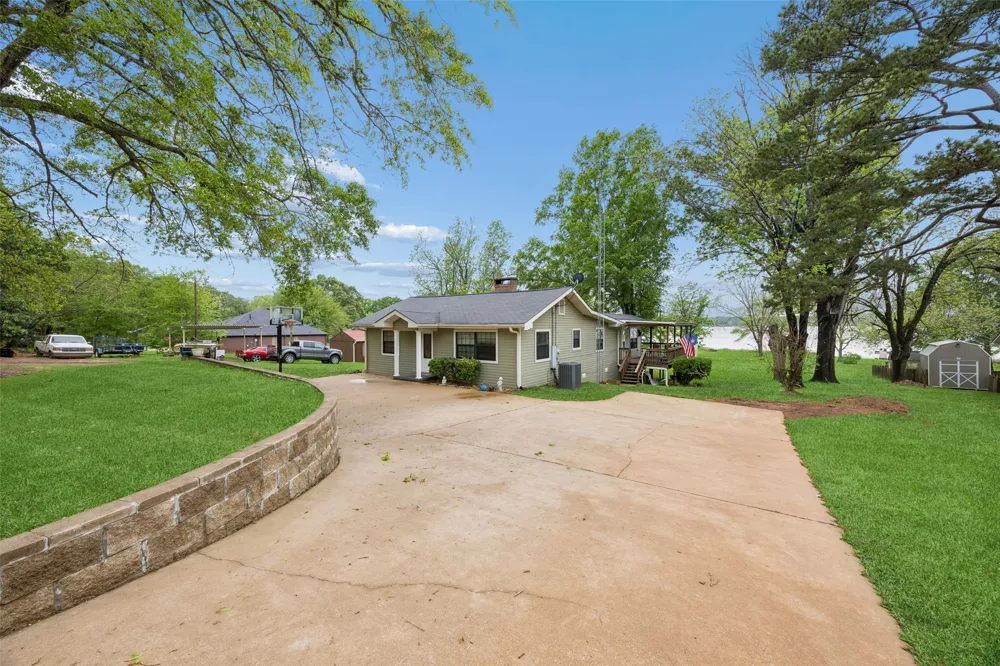 16340 County Road 4256 S Henderson, TX 75654