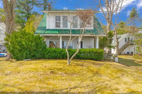 4055 Lakeshore Road
