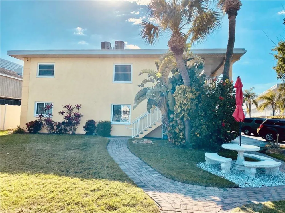 9715 HARRELL AVENUE #139 Treasure Island, FL 33706