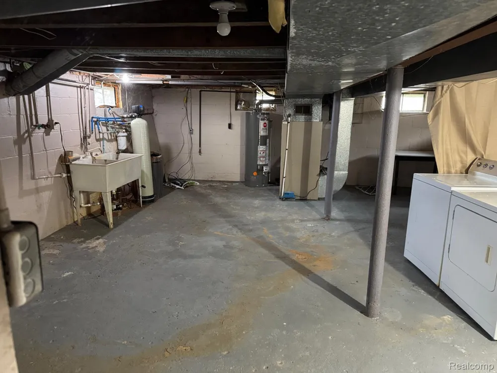 50285 7 Mile Road Northville Township, MI 48167