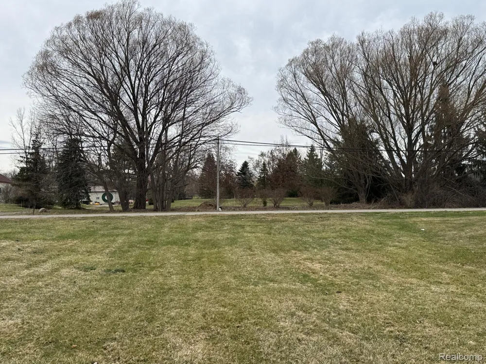 50285 7 Mile Road Northville Township, MI 48167