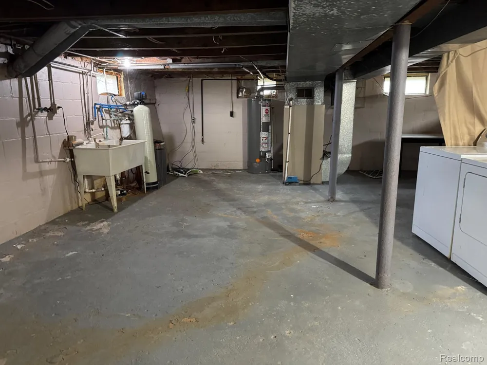 50285 7 Mile Road Northville Township, MI 48167