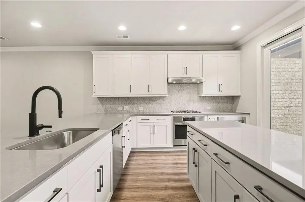 4007 Vickery Glen Roswell, GA 30075