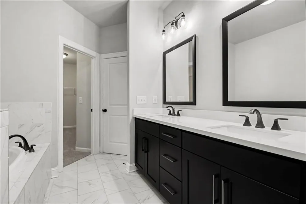 4007 Vickery Glen Roswell, GA 30075