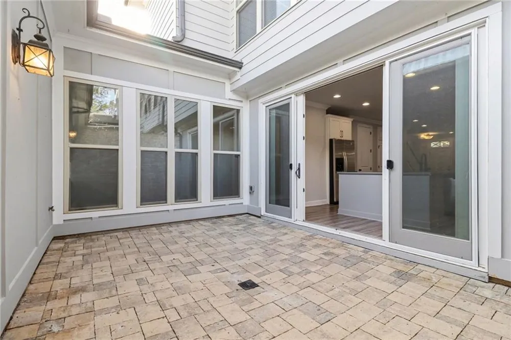 4007 Vickery Glen Roswell, GA 30075