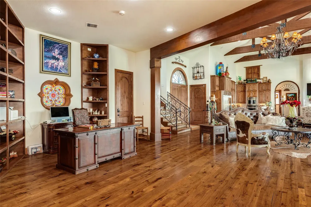 506 Sunset Circle Tiki Island, TX 77554