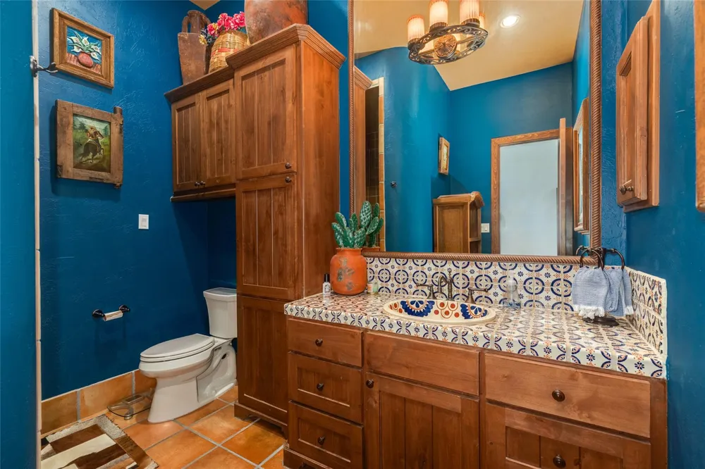 506 Sunset Circle Tiki Island, TX 77554