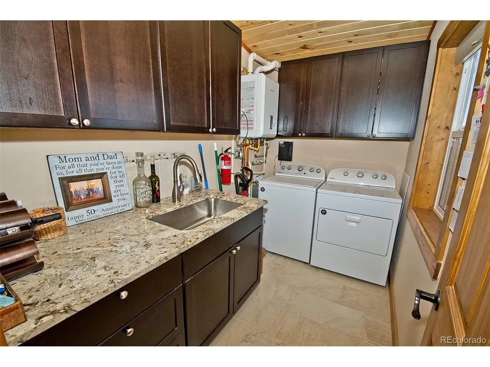 3421 Camino Del Rey Crestone, CO 81131