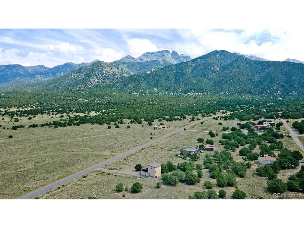 3421 Camino Del Rey Crestone, CO 81131