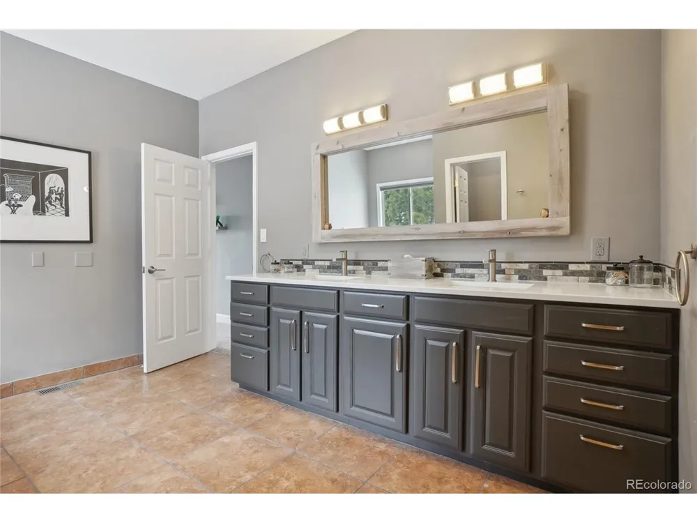 13084 Deer Ridge Way Larkspur, CO 80118