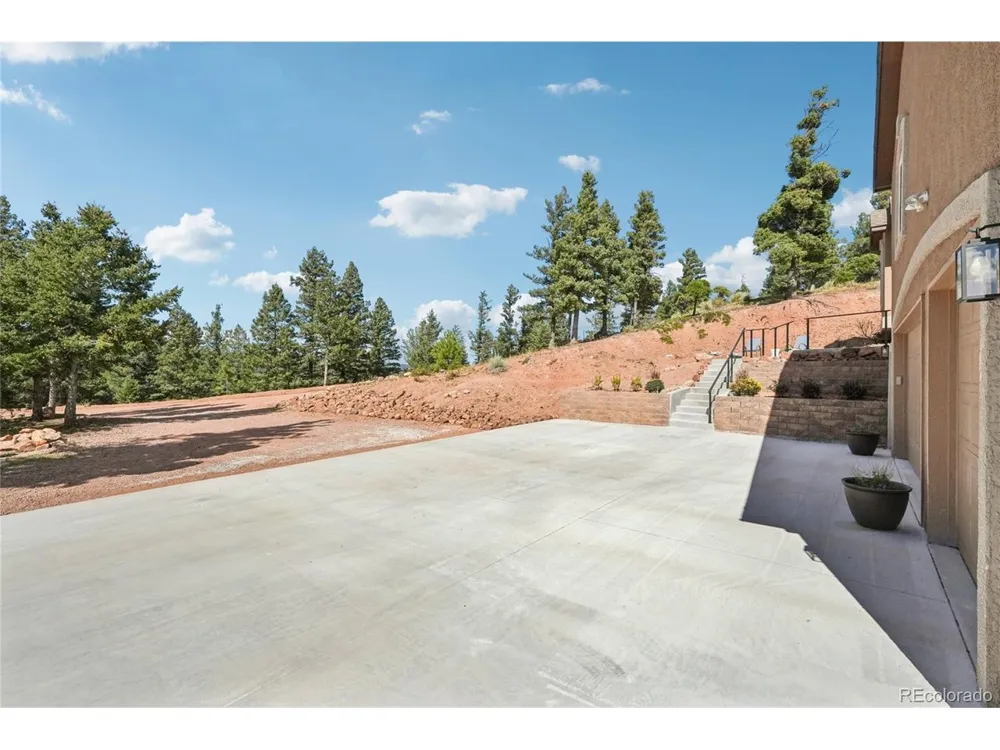 13084 Deer Ridge Way Larkspur, CO 80118