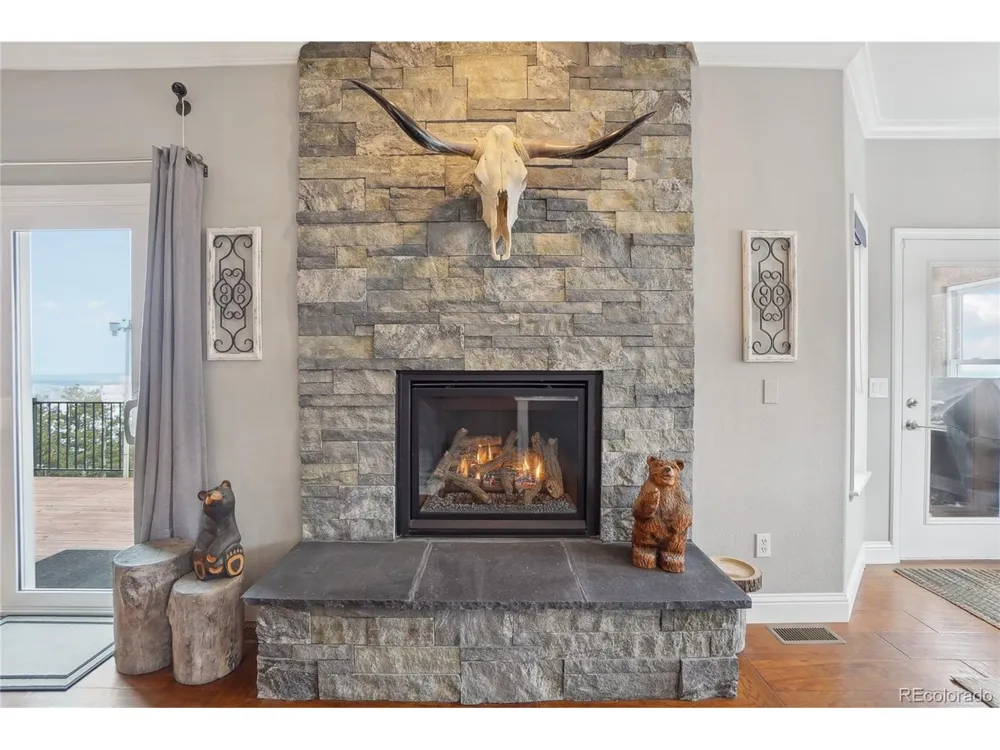 13084 Deer Ridge Way Larkspur, CO 80118