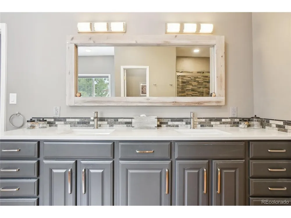 13084 Deer Ridge Way Larkspur, CO 80118