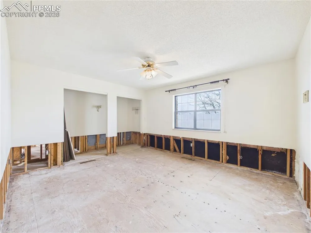 922 W McCulloch Boulevard Pueblo West, CO 81007