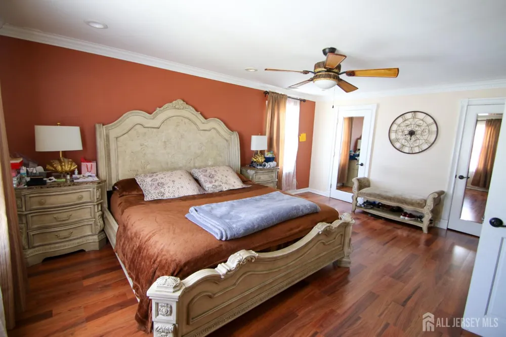 199 E Arthur Place Iselin, NJ 08830