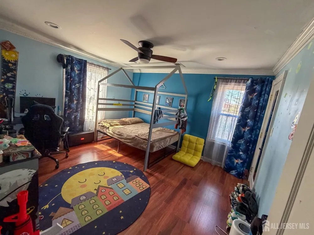 199 E Arthur Place Iselin, NJ 08830