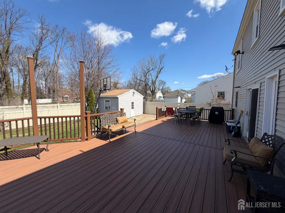 199 E Arthur Place Iselin, NJ 08830