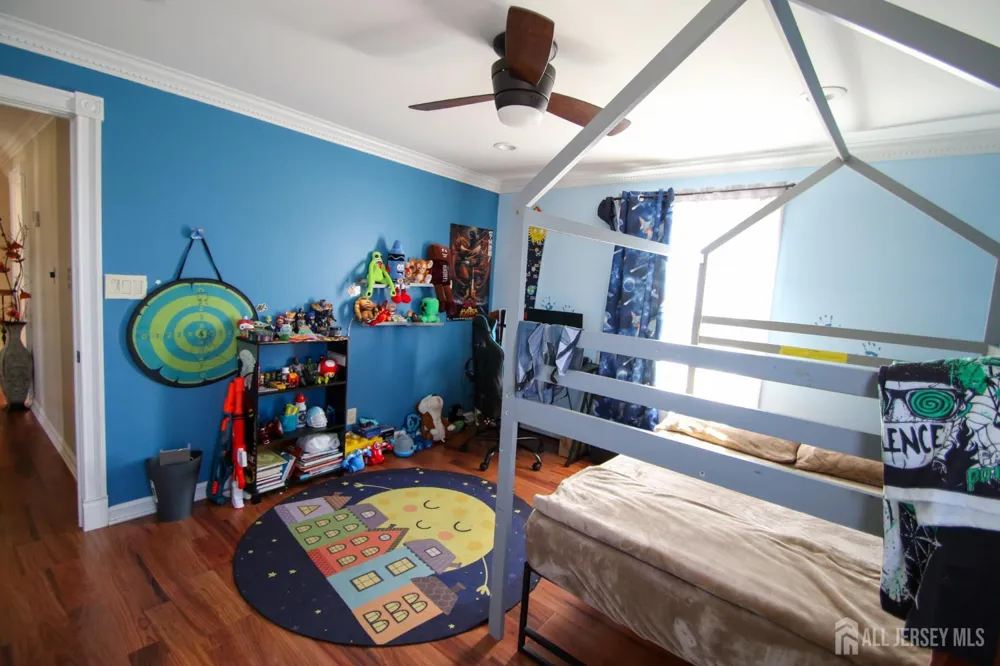 199 E Arthur Place Iselin, NJ 08830